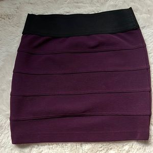 Short skirt, elastic band Size XS